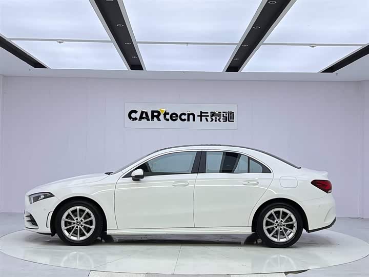 Фото 2 - Mercedes-Benz A-Class