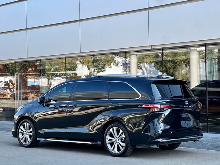 Фото 5 - Toyota Sienna