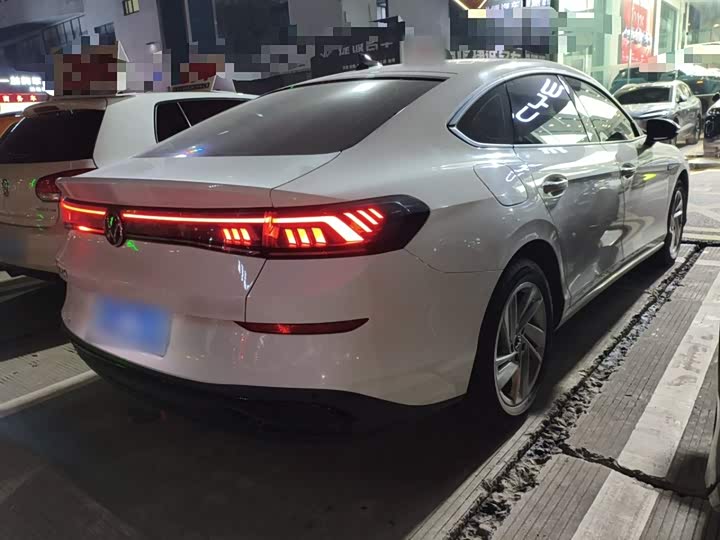 Фото 7 - Volkswagen Lamando L