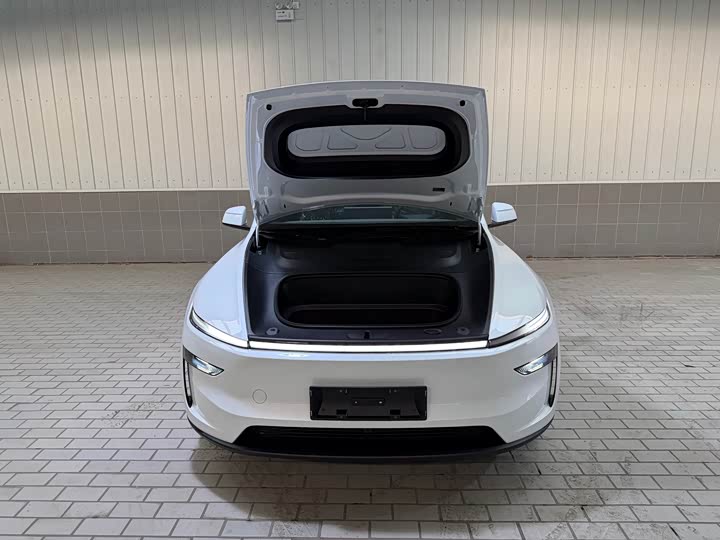 Фото 8 - Tesla Model Y