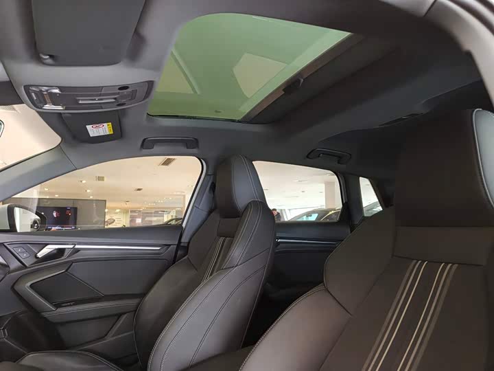 Фото 9 - Audi A3