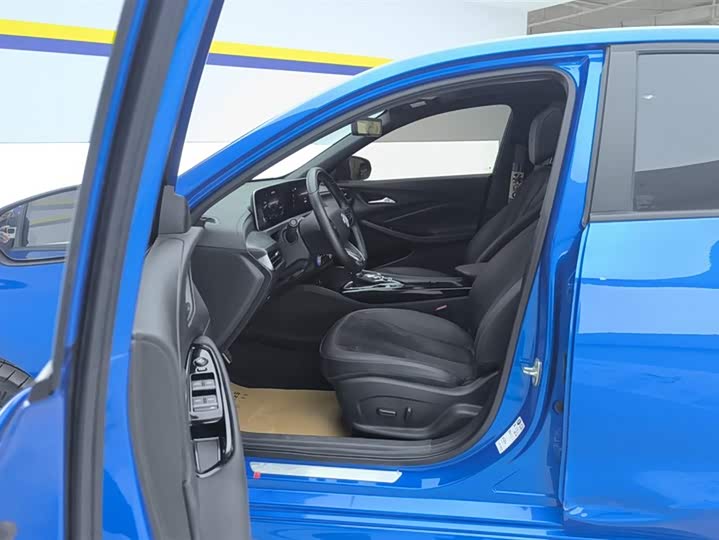 Фото 9 - Buick Verano