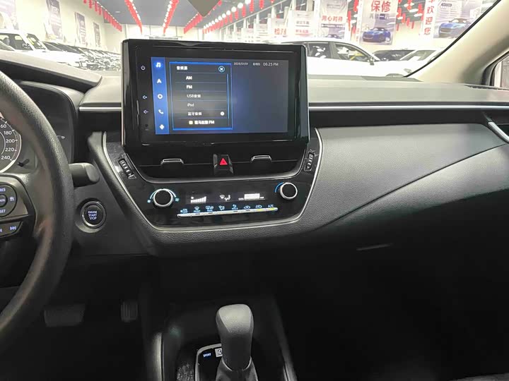 Фото 6 - Toyota Corolla