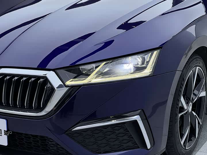 Фото 5 - Skoda Octavia Pro