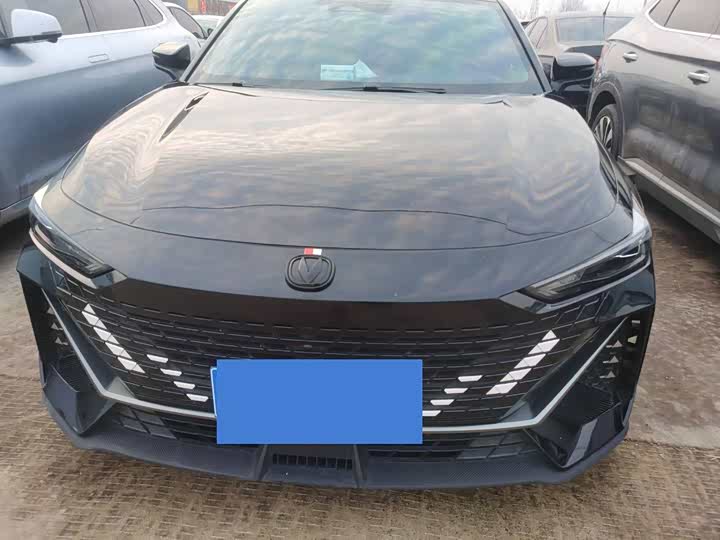 Фото 2 - Changan UNI-V