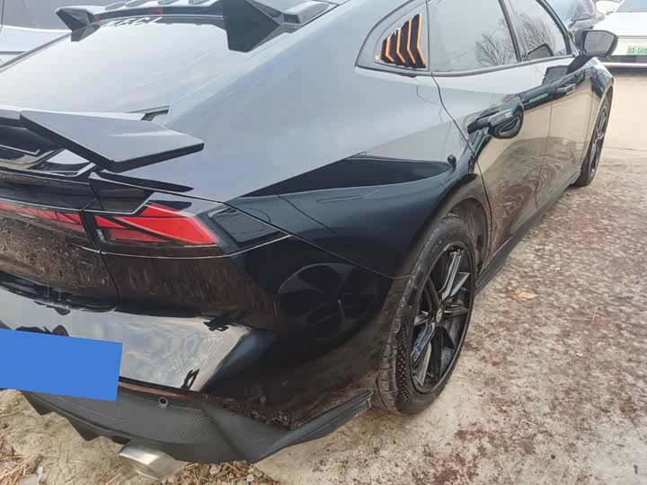 Фото 8 - Changan UNI-V