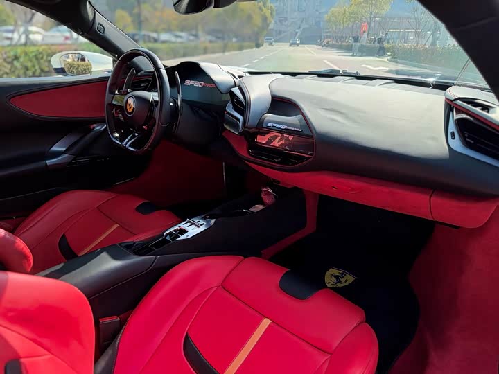 Фото 5 - Ferrari SF90