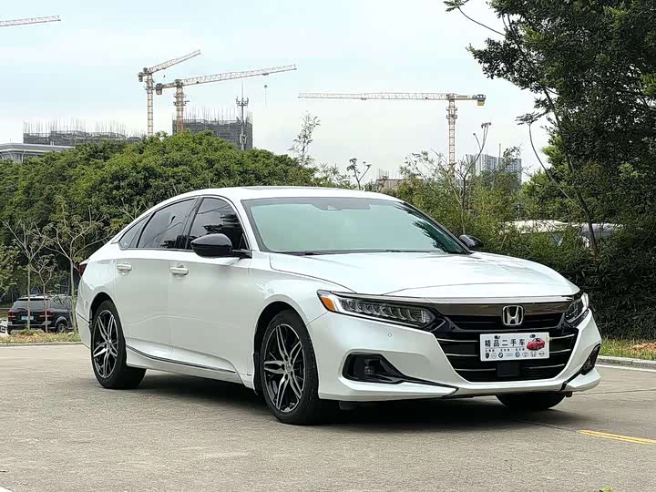 Фото 3 - Honda Accord