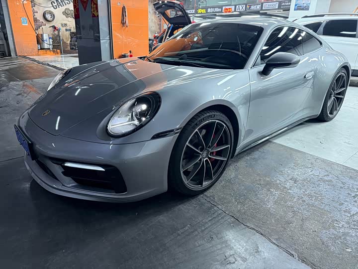 Фото 1 - Porsche 911