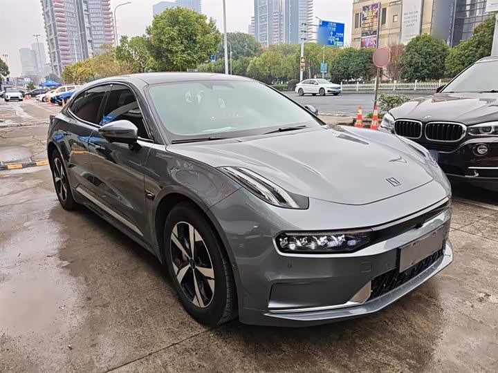 Фото 4 - Zeekr 001