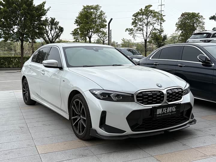 Фото 3 - BMW 3 Series