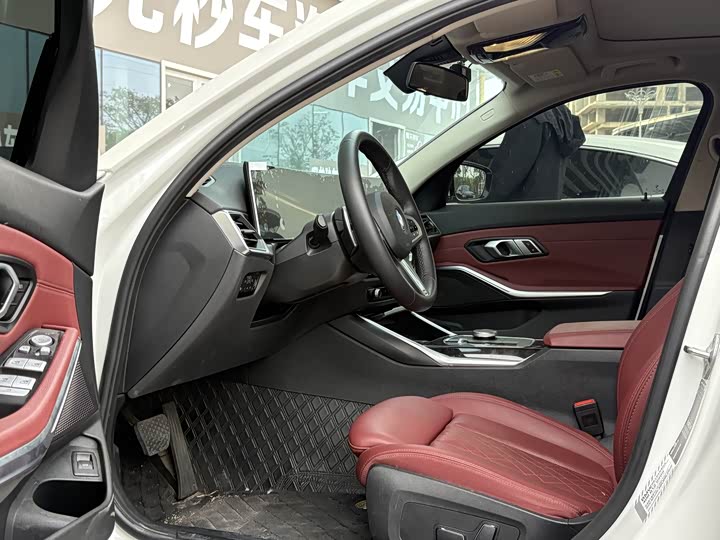 Фото 4 - BMW 3 Series