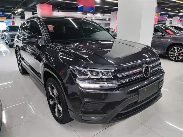 Фото 4 - Volkswagen Tharu