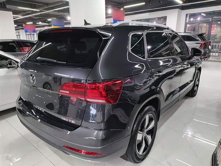 Фото 7 - Volkswagen Tharu