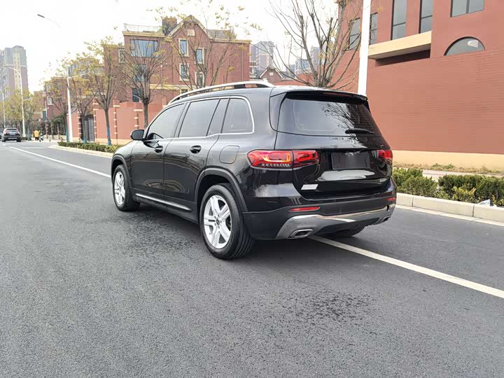 Фото 8 - Mercedes-Benz GLB-Class