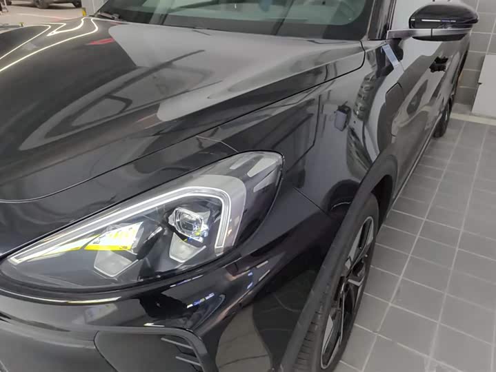 Фото 5 - BAIC Arcfox Alpha T