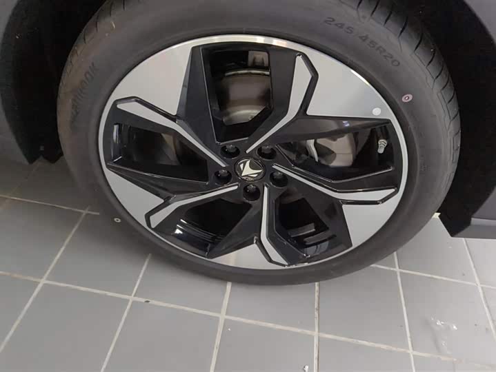 Фото 6 - BAIC Arcfox Alpha T