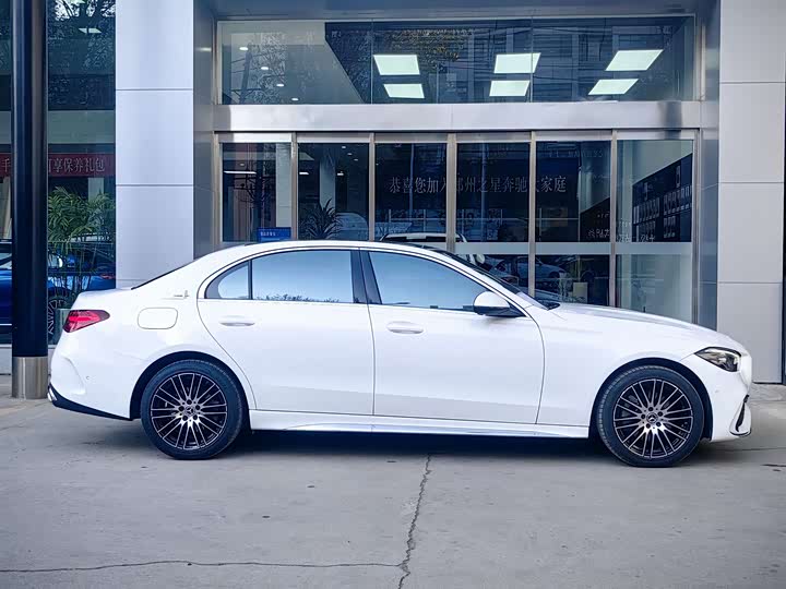 Фото 8 - Mercedes-Benz C-Class