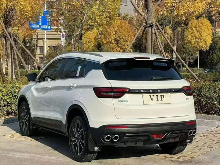 Фото 7 - Geely Coolray