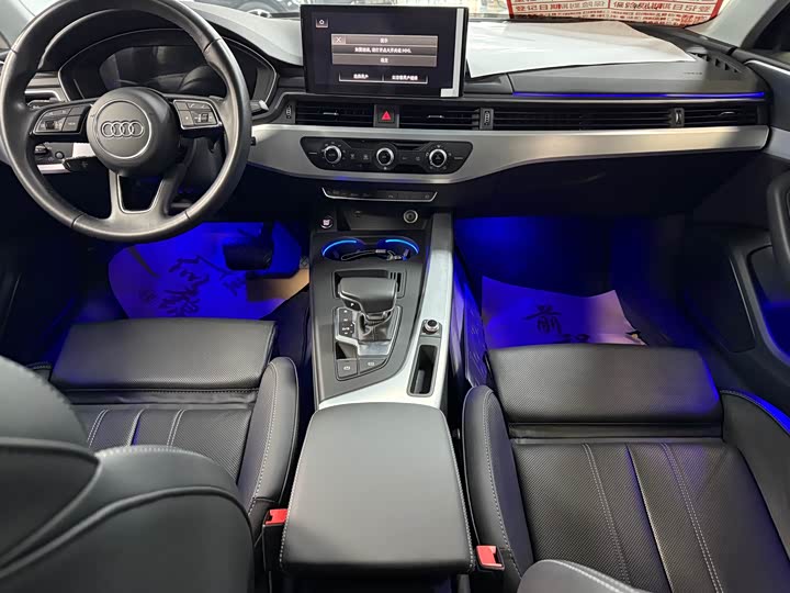 Фото 7 - Audi A4L