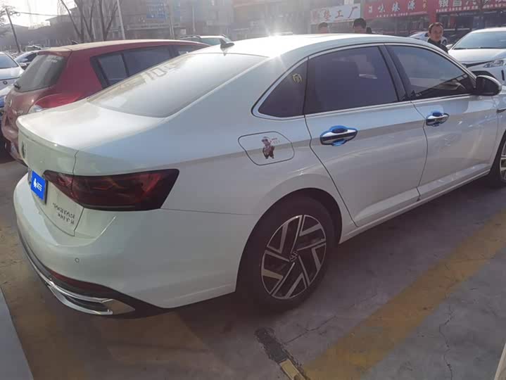 Фото 3 - Volkswagen Sagitar L