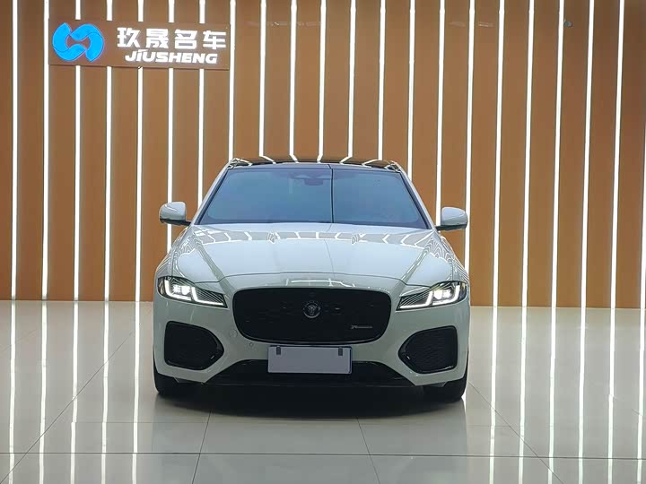 Фото 2 - Jaguar XF L