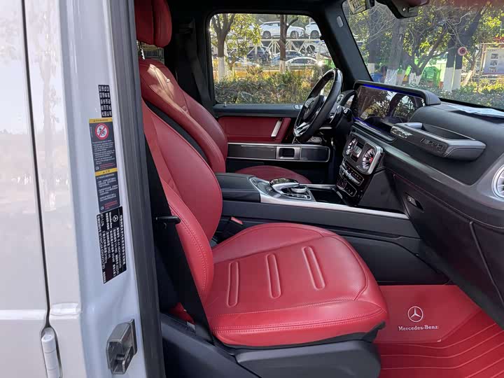 Фото 8 - Mercedes-Benz G-Class