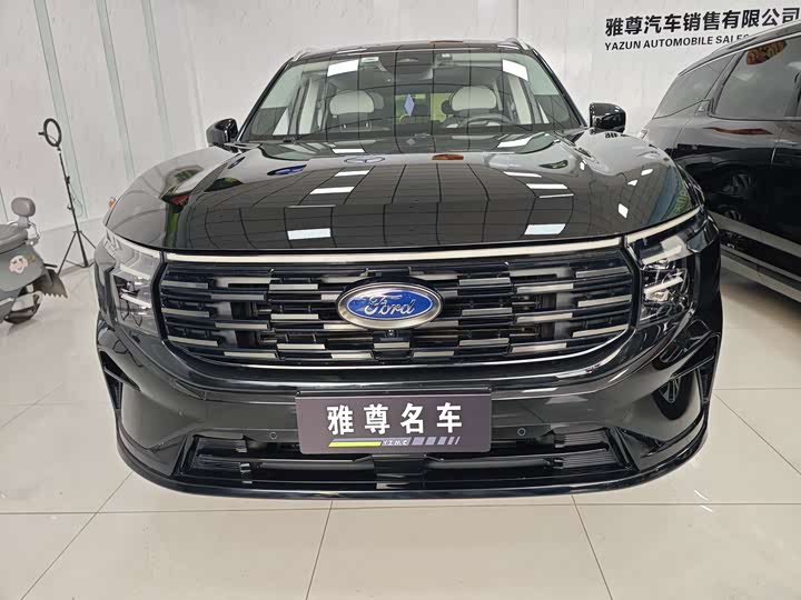 Фото 2 - Ford Edge