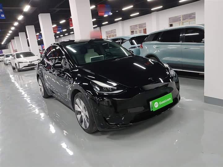 Фото 4 - Tesla Model Y