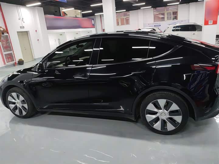 Фото 5 - Tesla Model Y