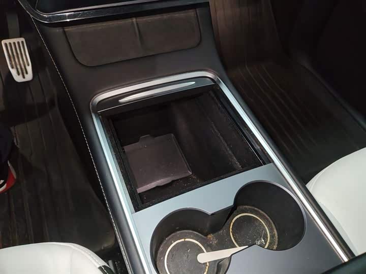 Фото 9 - Tesla Model Y