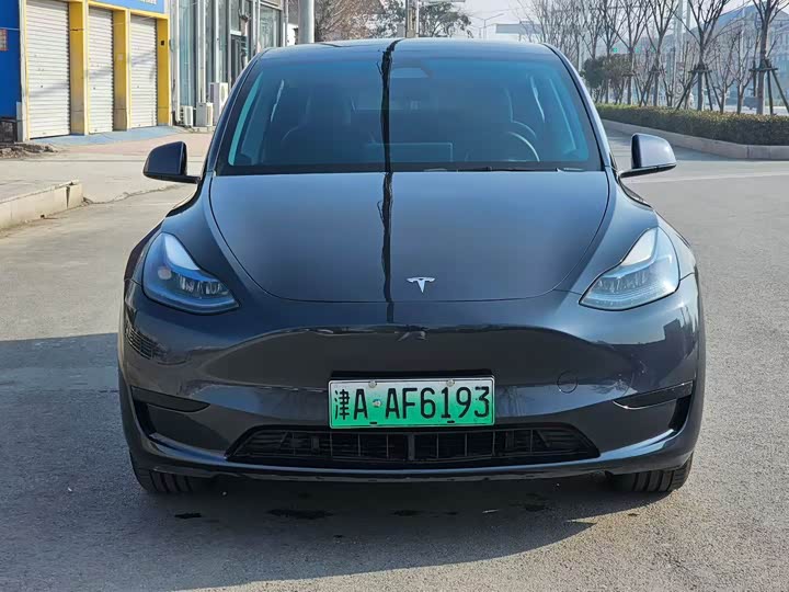 Фото 2 - Tesla Model Y