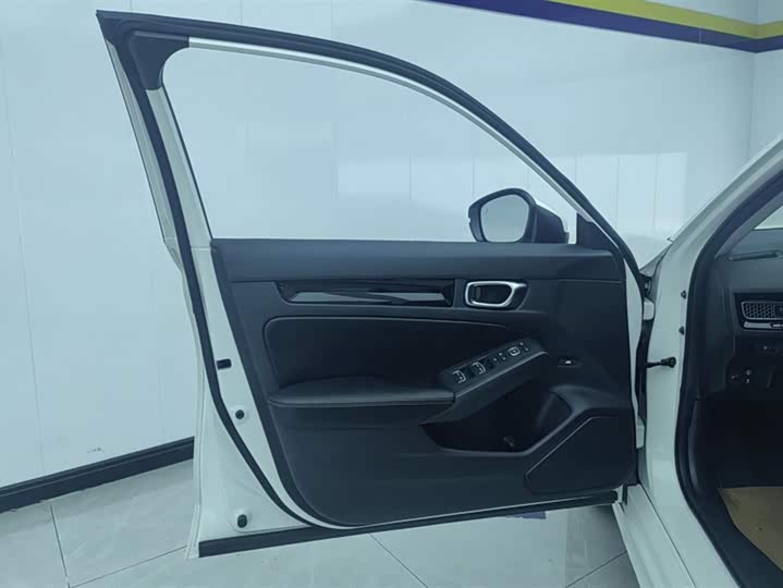 Фото 7 - Honda Civic