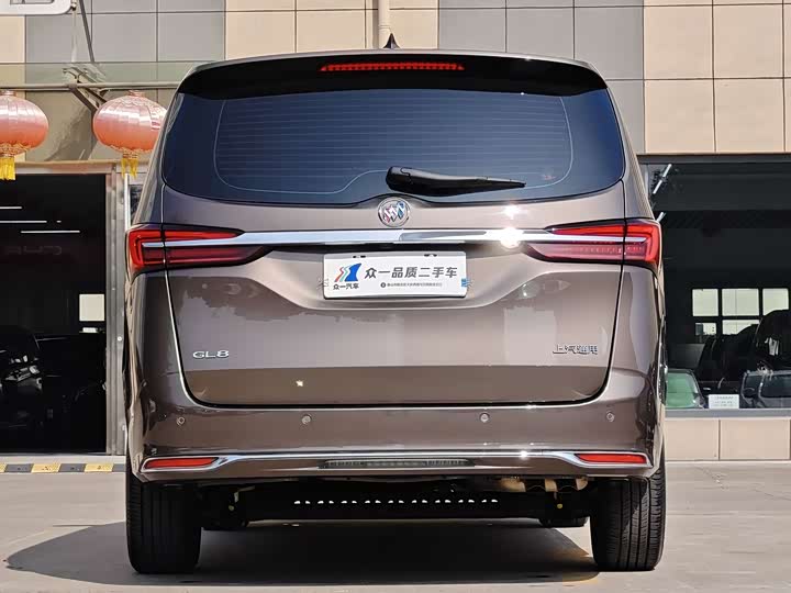 Фото 6 - Buick GL8 ES