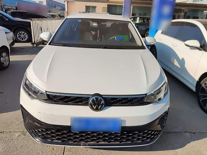 Фото 3 - Volkswagen Lavida