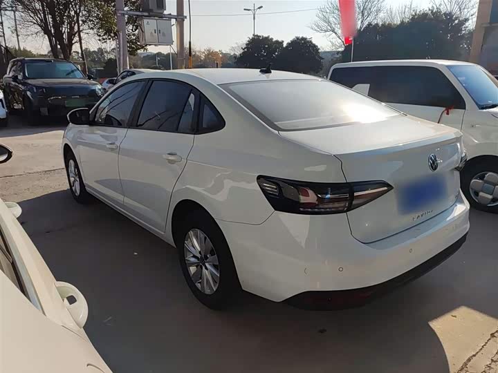 Фото 5 - Volkswagen Lavida