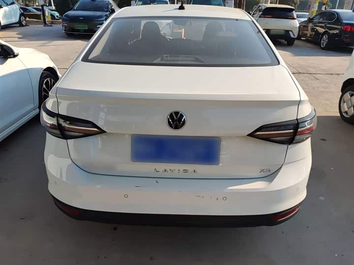 Фото 6 - Volkswagen Lavida