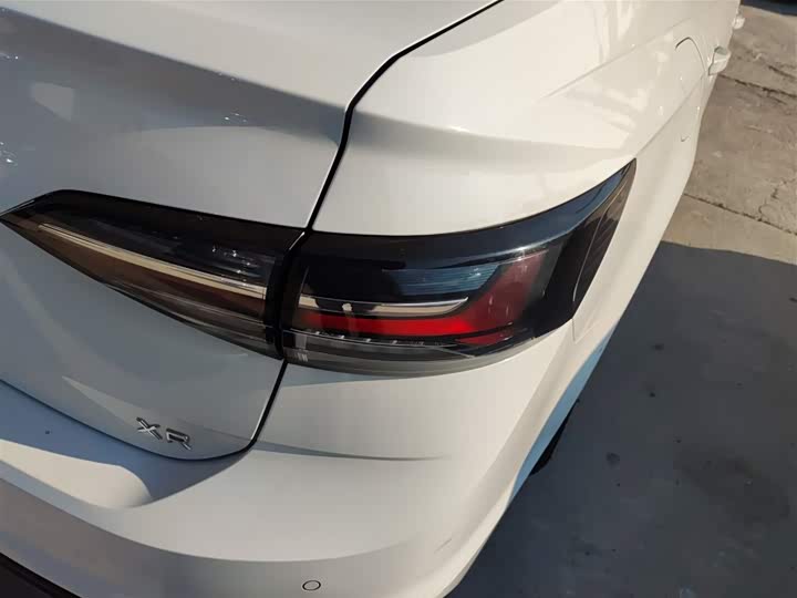 Фото 8 - Volkswagen Lavida