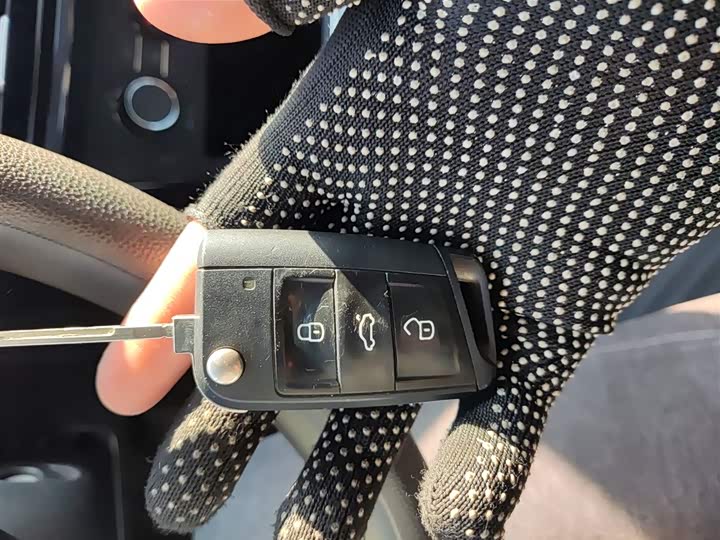 Фото 9 - Volkswagen Lavida