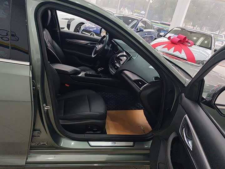 Фото 8 - Cadillac CT5