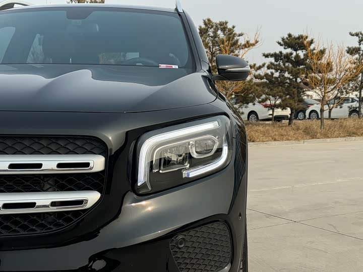 Фото 4 - Mercedes-Benz GLB-Class