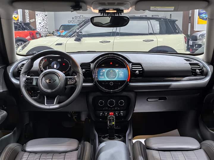 Фото 7 - Mini Clubman