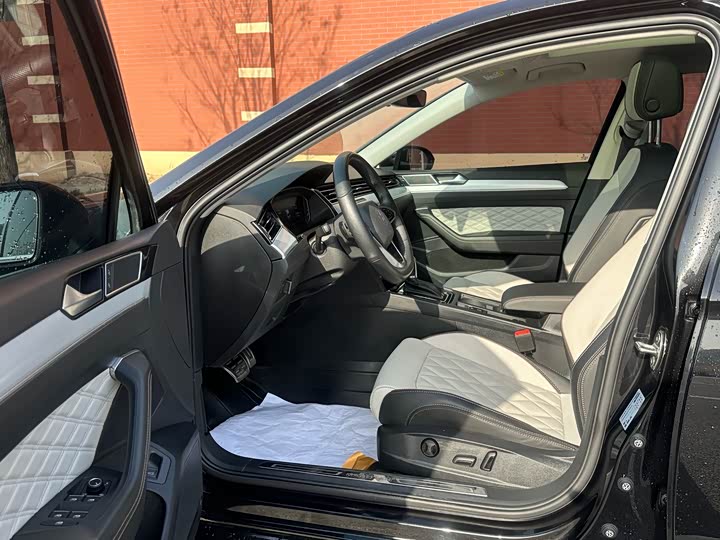 Фото 3 - Volkswagen Magotan