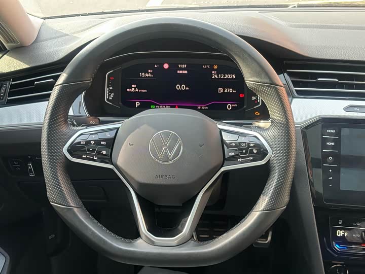 Фото 5 - Volkswagen Magotan