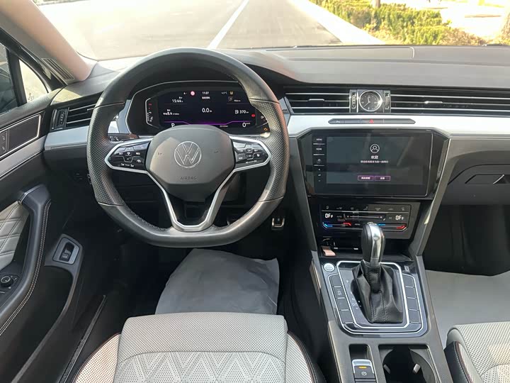 Фото 7 - Volkswagen Magotan