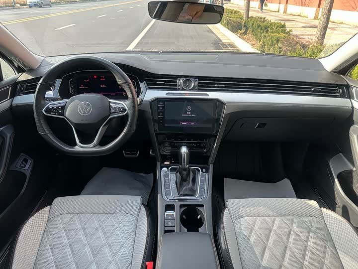 Фото 8 - Volkswagen Magotan