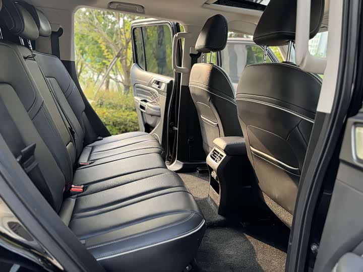 Фото 6 - Tank 300