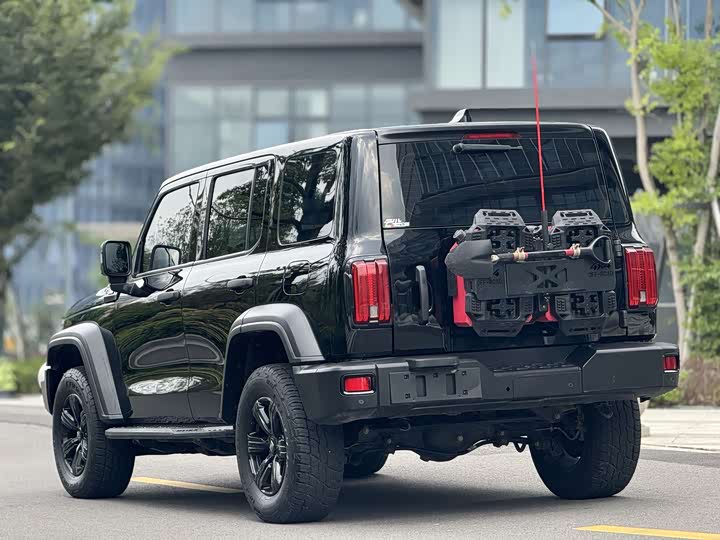 Фото 9 - Tank 300