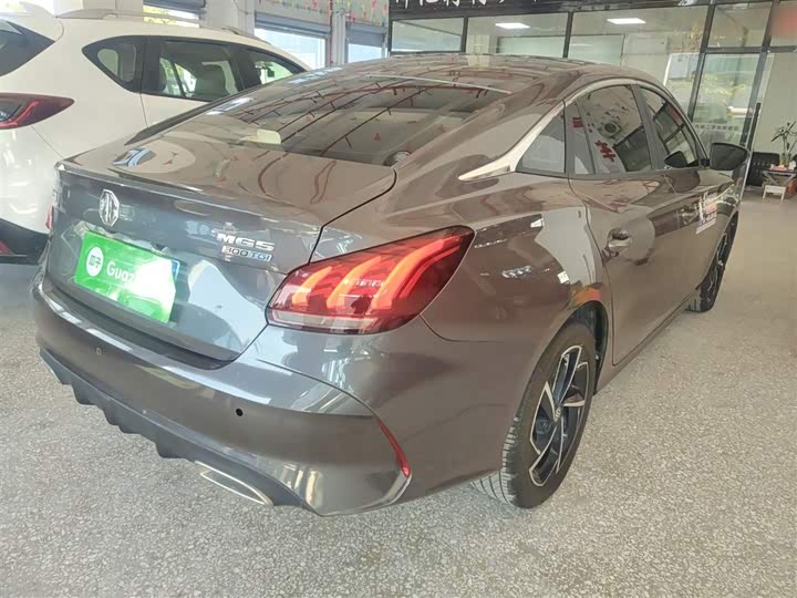 Фото 7 - MG Motor 5