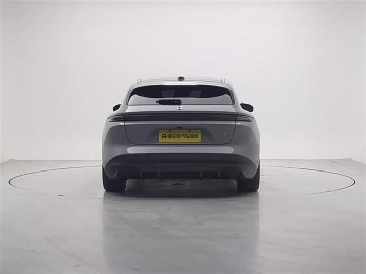 Фото 7 - Nio ET5T